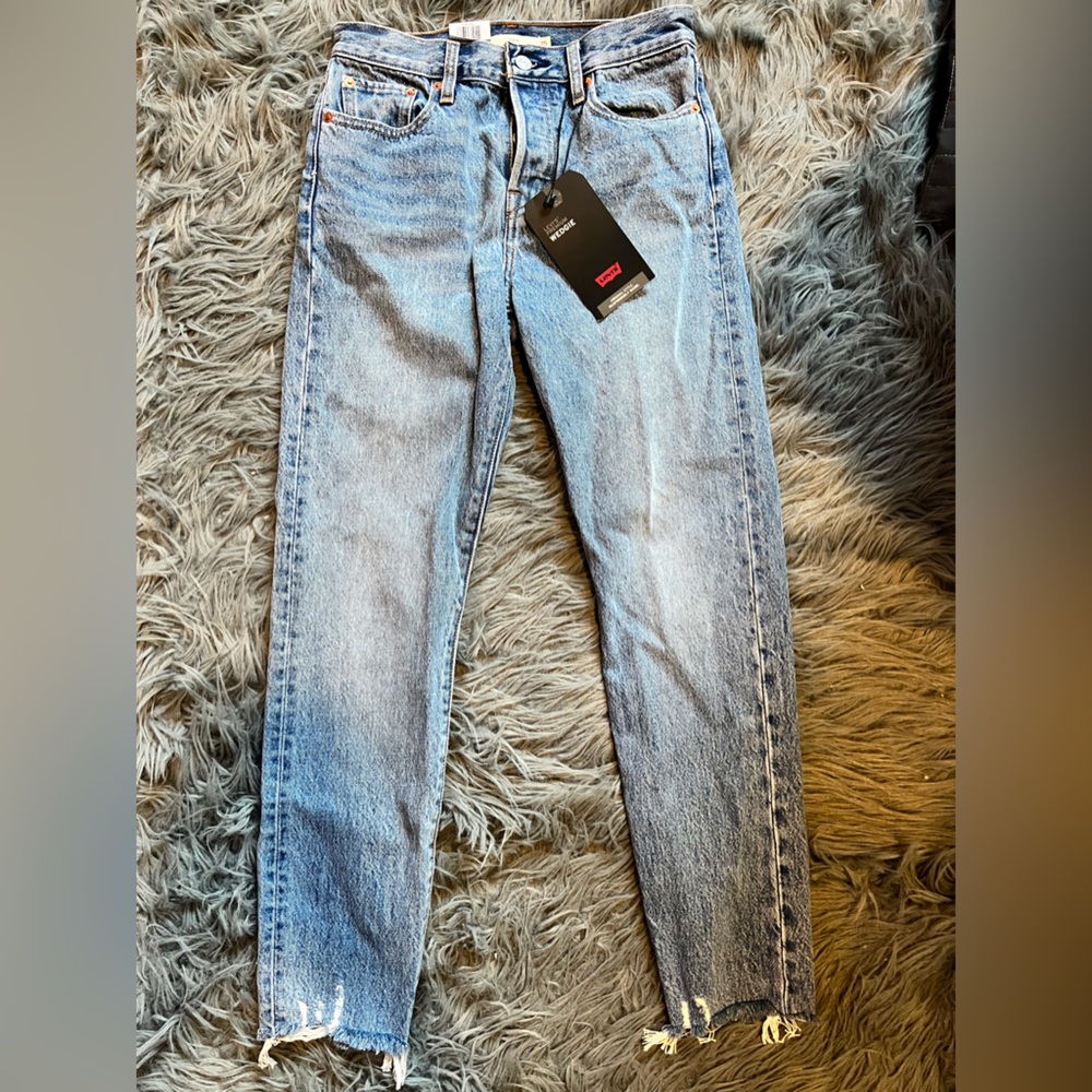 Levi’s high rise wedgie tapered jeans